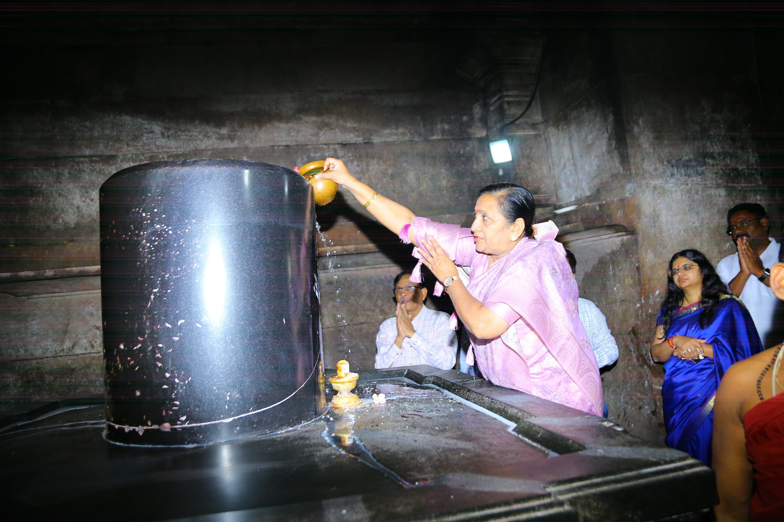 Union Minister Nimuben Jayantibhai Bambhania visited Ramappa temple