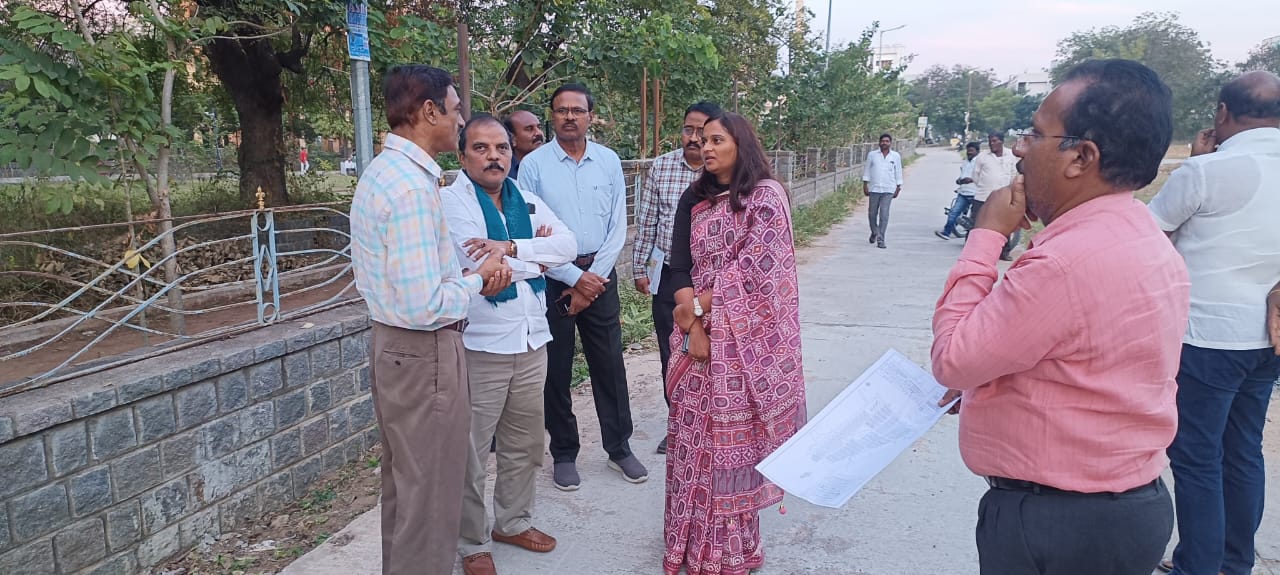 Warangal KUDA Chairman and Vice Chairman Inspect Plots at ‘O City Venture’ Ahead of Auction