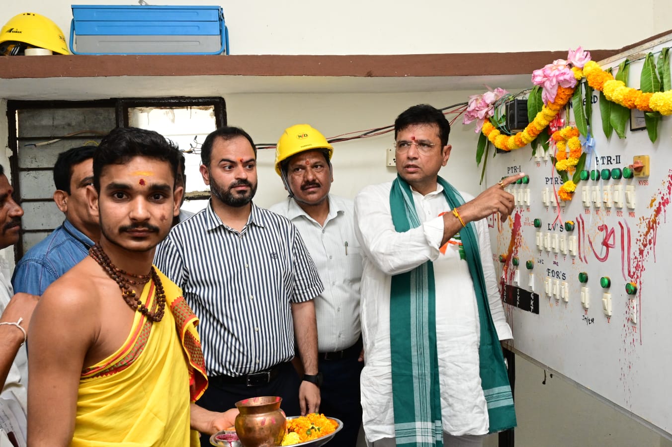 Minister Sridhar Babu Urges Public to Use Fine Rice Scheme Responsibly