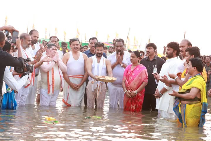 Saraswati Pushkaralu Begin with Grandeur in Kaleshwaram